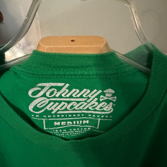Johnny Cupcakes Green Graphic T-Shirt - Picture 2 of 2